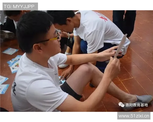 字母哥赞特纳创造空间与沟通能力展现团队协作精神